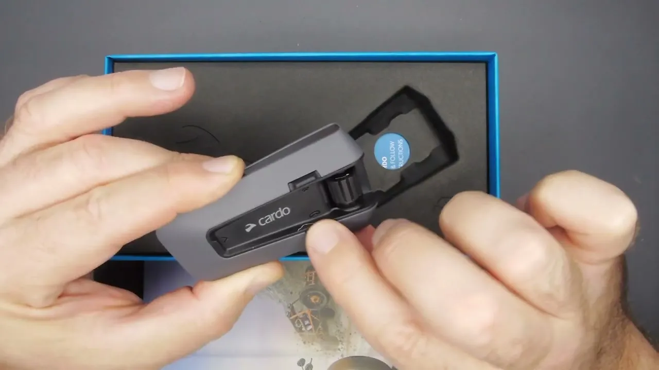 Button layout and scroll wheel